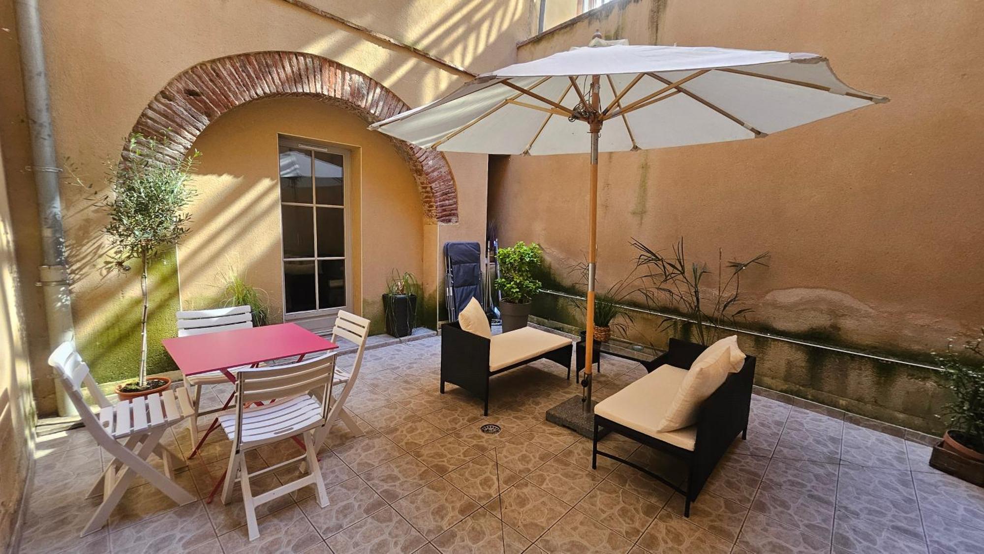شقة Le Patio St Etienne - Cite Episcopale - Parking Inclus ألبي المظهر الخارجي الصورة